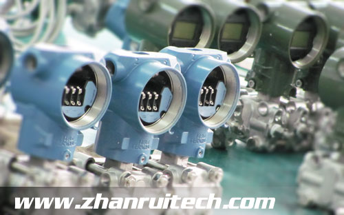 河南展瑞科技車間生產(chǎn)流水線